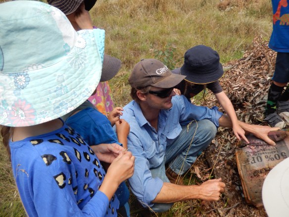 20141209 Pete shares about the basics of a loving eco-system, food, shelter, water/moisture and demonstrates using the living systems how this works in practice. (Minibeasts day with Kentucky School)